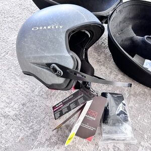 Oakley Arc5 Pro Stone Gray Alpine Ski Helmet New